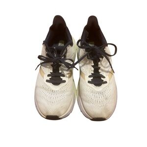 Hoka One One Arahi 5 White Running Women Sneakers Sz 4.5